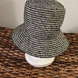 H&M Women’s Straw Bucket hat